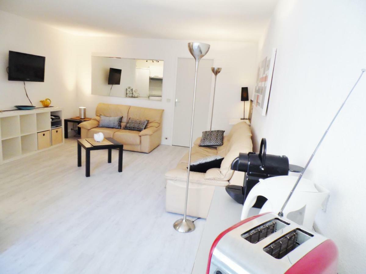 CANNES plage 2mn/45m2/vue mer/inernet/clim/parking privé Extérieur photo
